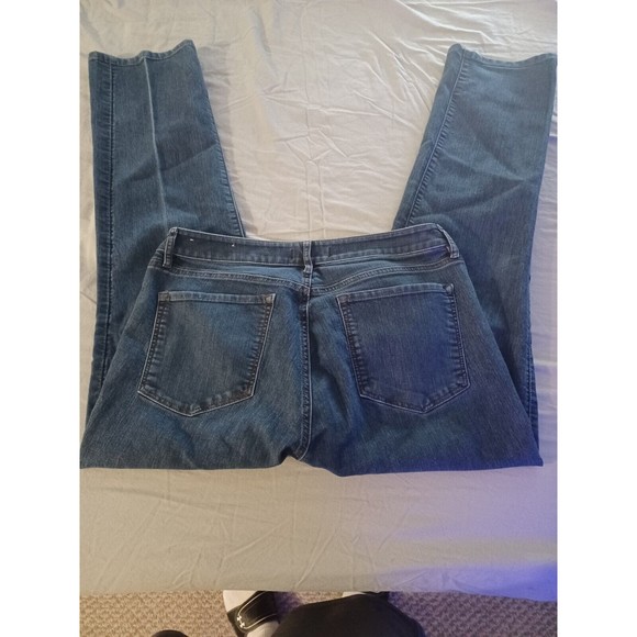 LOFT Women's Size 31/12 Mid Rise Straight Jeans - Picture 8 of 12